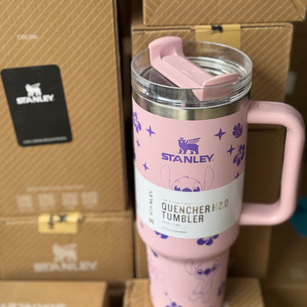 The Quencher H2.0 Flowstate™ Tumbler Stanley Cup 40oz