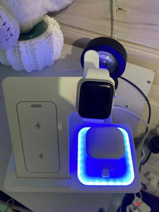 3 In 1 Wireless Charging Station 15W - SmartSouks