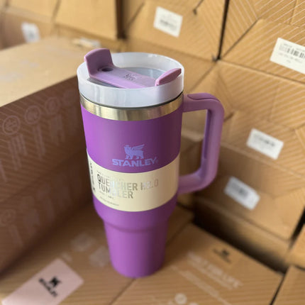 The Quencher H2.0 Flowstate™ Tumbler Stanley Cup 40oz