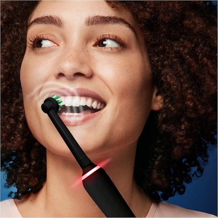 Oral-B Pro 3 - 3000 - Black Electric Toothbrush - SmartSouks